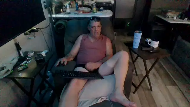 Snapshot of lateniter chatting on 18, 6, 2026 lateniter online show from 18, 6, 2026