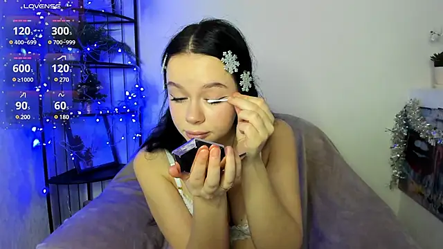 Lori  Hell online show from 26, 12, 2024