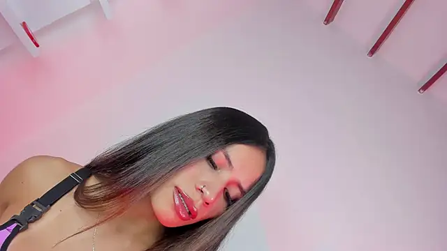 Snapshot of Sweet__giirl chatting on 17, 10, 2025 Sweet giirl online show from 17, 10, 2025