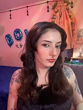 LiliJones  online show from 11, 4, 2026