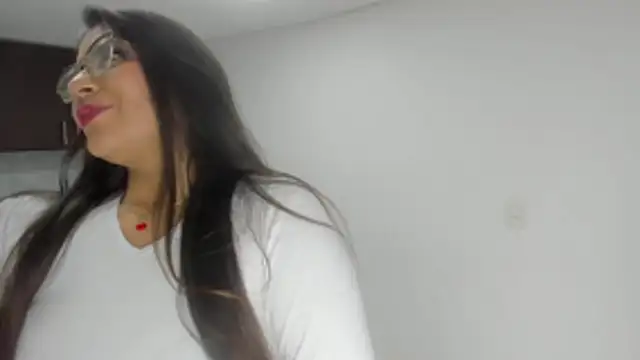 Luna Dumont online show from 11, 1, 2026