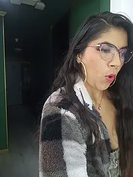 Snapshot of Luna_Dumont chatting on 9, 7, 2026 Luna Dumont online show from 9, 7, 2026