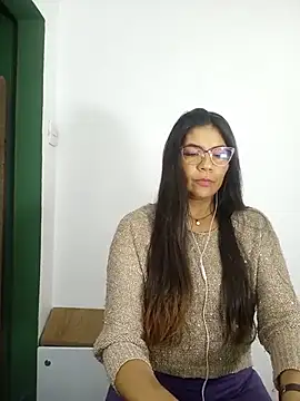 Snapshot of Luna_Dumont chatting on 16, 7, 2026 Luna Dumont online show from 16, 7, 2026