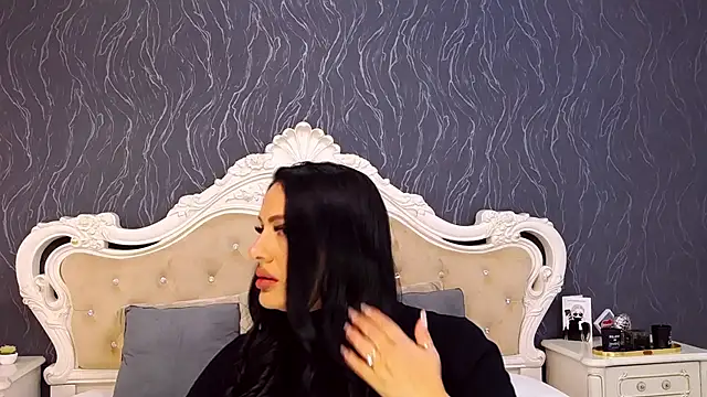 Snapshot of Lauren_Saint chatting on 2, 10, 2025 Lauren Saint online show from 2, 10, 2025