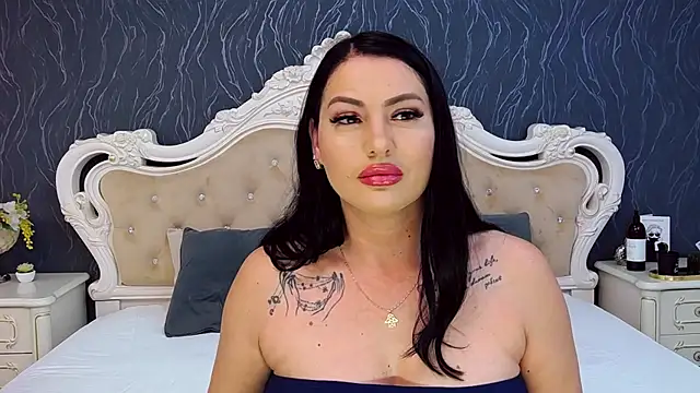 Snapshot of Lauren_Saint chatting on 11, 11, 2025 Lauren Saint online show from 11, 11, 2025