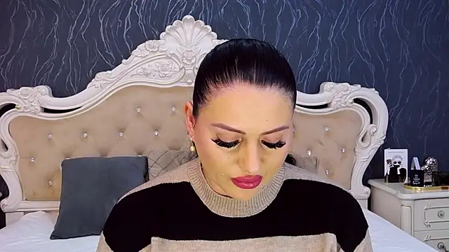 Lauren Saint online show from 6, 2, 2026