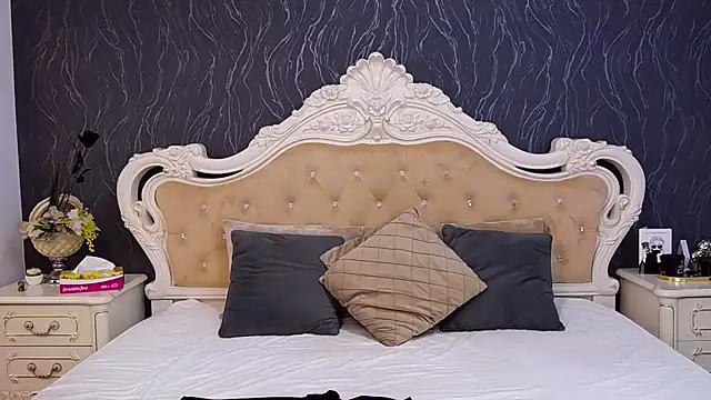 Lauren Saint online show from 10, 2, 2026