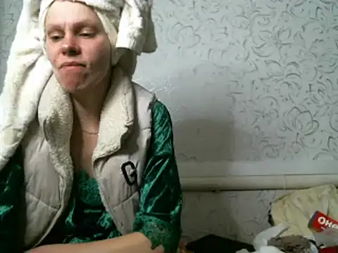Snapshot of Julie_Silver chatting on 27, 2, 2025 Julie Silver online show from 27, 2, 2025
