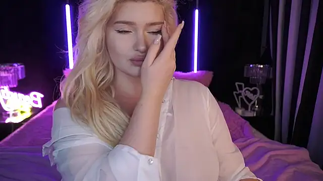 CocoSecretss online show from 3, 3, 2025