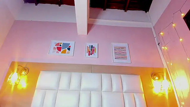 Dollar-girl online show from 7, 2, 2025