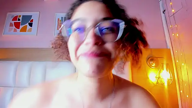 Dollar-girl online show from 8, 2, 2025