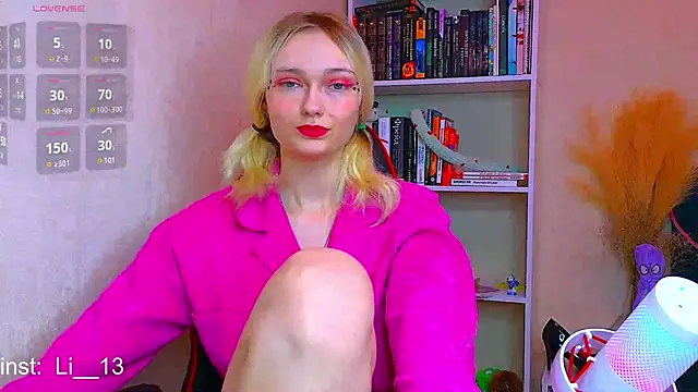 Angelina  1 online show from 6, 12, 2024