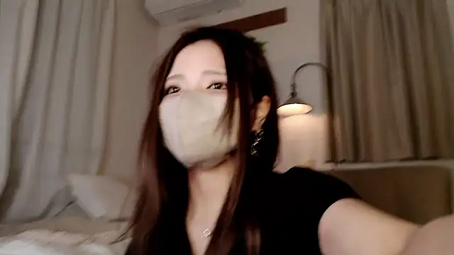 Snapshot of xxAIxx chatting on 4, 4, 2026 xxAIxx online show from 4, 4, 2026