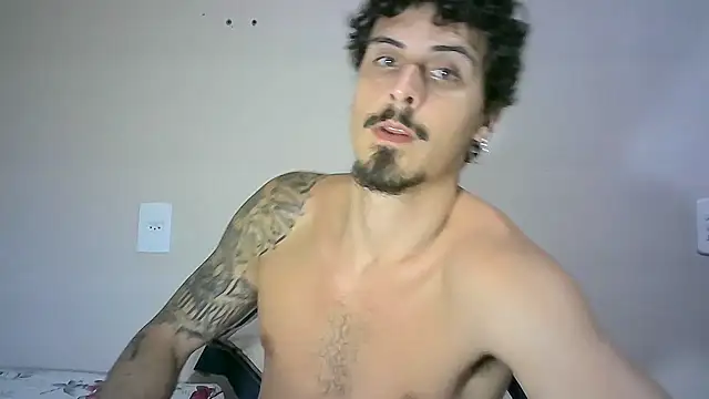 Snapshot of milkoffe chatting on 2, 12, 2024 milkoffe online show from 2, 12, 2024