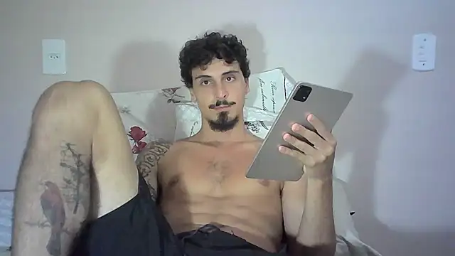 Snapshot of milkoffe chatting on 26, 1, 2025 milkoffe online show from 26, 1, 2025