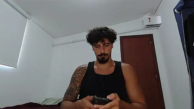 Snapshot of milkoffe chatting on 13, 2, 2026 milkoffe online show from 13, 2, 2026