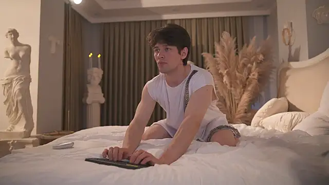 Snapshot of tommyjoyer chatting on 17, 11, 2025 tommyjoyer online show from 17, 11, 2025