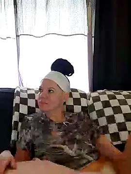 SidneyRaee online show from 19, 3, 2025