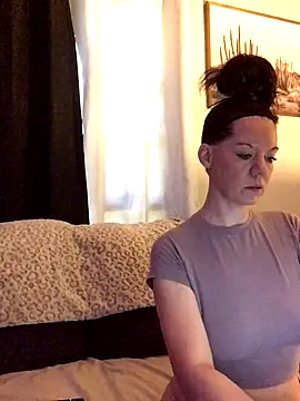 SidneyRaee online show from 11, 9, 2025