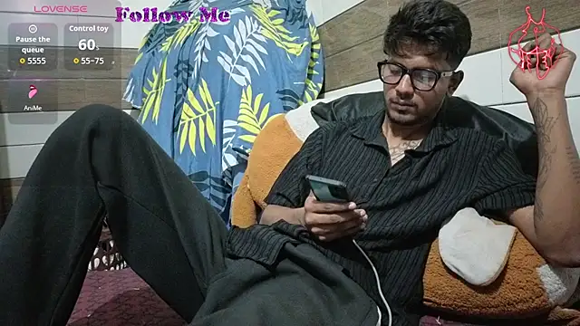 Snapshot of just_fucks chatting on 13, 7, 2026 just fucks online show from 13, 7, 2026
