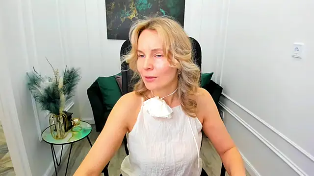 Sinty Devis online show from 21, 5, 2026
