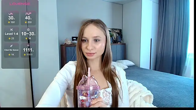 Snapshot of Mad1en chatting on 26, 10, 2025 Mad1en online show from 26, 10, 2025