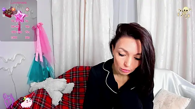 jessica tiny online show from 15, 11, 2025