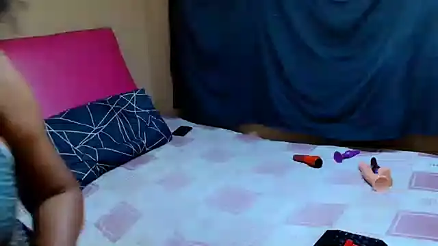 Snapshot of OmegaLipps chatting on 10, 3, 2025 OmegaLipps online show from 10, 3, 2025