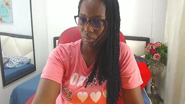 Sara Marks online show from 10, 11, 2025