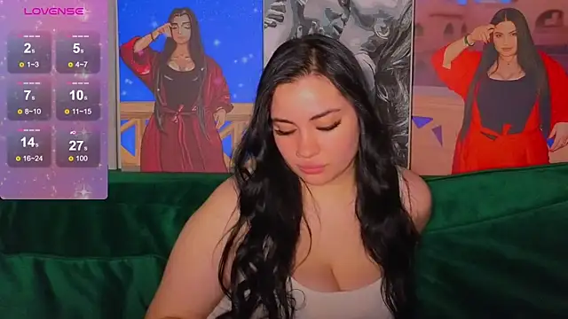 Snapshot of Nikki_Kardashian chatting on 27, 12, 2024 Nikki Kardashian online show from 27, 12, 2024