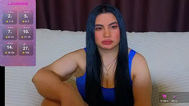 Snapshot of Nikki_Kardashian chatting on 8, 2, 2025 Nikki Kardashian online show from 8, 2, 2025