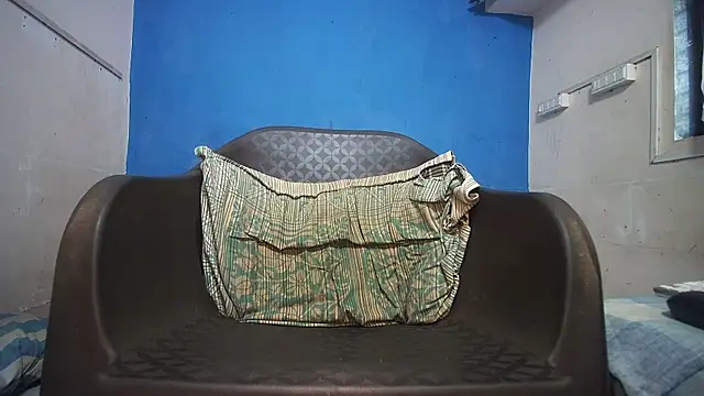 dirtybearr online show from 28, 2, 2025