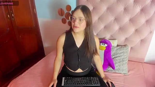  Sarahh 0 online show from 28, 2, 2025