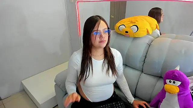  Sarahh 0 online show from 7, 10, 2025