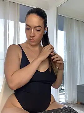 ImAlicee online show from 5, 2, 2025