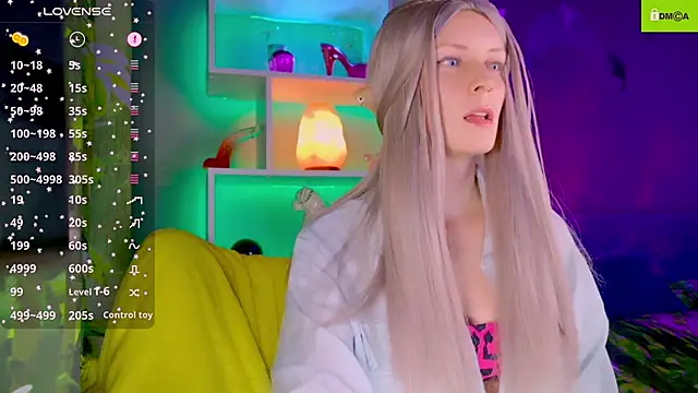 Snapshot of Flash_Summer chatting on 8, 9, 2025 Flash Summer online show from 8, 9, 2025