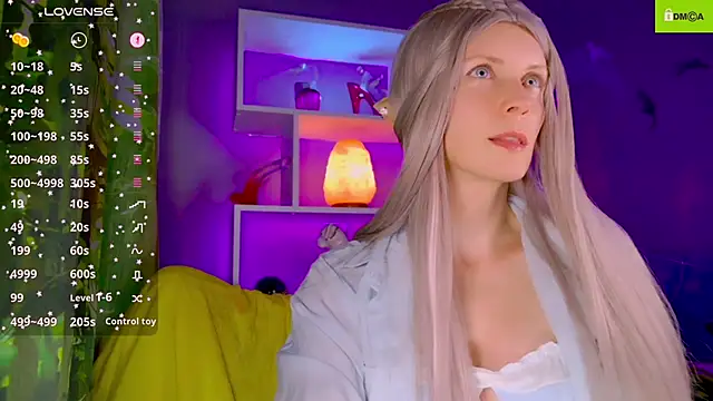 Snapshot of Flash_Summer chatting on 14, 9, 2025 Flash Summer online show from 14, 9, 2025