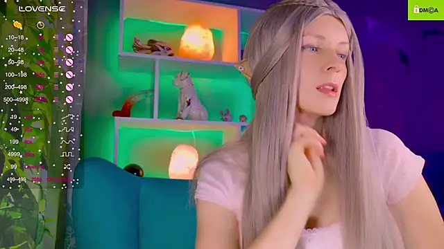 Snapshot of Flash_Summer chatting on 19, 10, 2025 Flash Summer online show from 19, 10, 2025