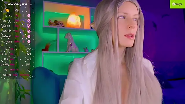 Snapshot of Flash_Summer chatting on 23, 10, 2025 Flash Summer online show from 23, 10, 2025