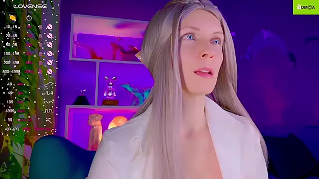 Snapshot of Flash_Summer chatting on 17, 11, 2025 Flash Summer online show from 17, 11, 2025