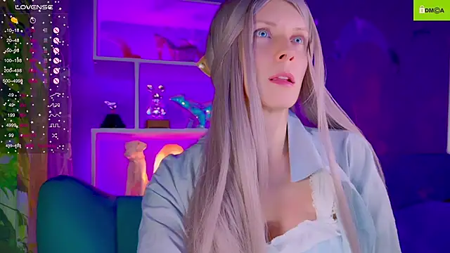 Snapshot of Flash_Summer chatting on 28, 11, 2025 Flash Summer online show from 28, 11, 2025