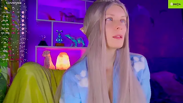 Snapshot of Flash_Summer chatting on 1, 12, 2025 Flash Summer online show from 1, 12, 2025