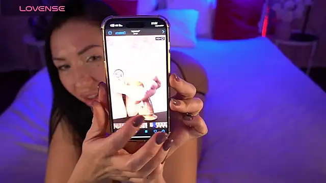 AishaLeee online show from 18, 12, 2024