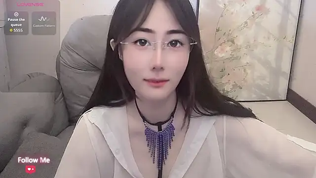 Snapshot of qiqi-- chatting on 3, 6, 2026 qiqi-- online show from 3, 6, 2026