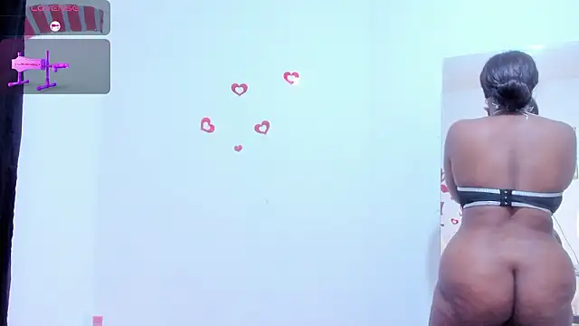 Snapshot of RoxannaBlanche chatting on 14, 3, 2026 RoxannaBlanche online show from 14, 3, 2026