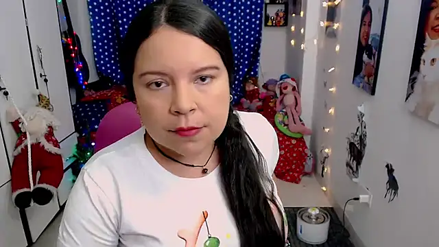 claryssa  online show from 1, 1, 2025