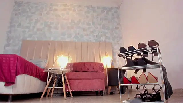 samara smithh online show from 7, 2, 2025