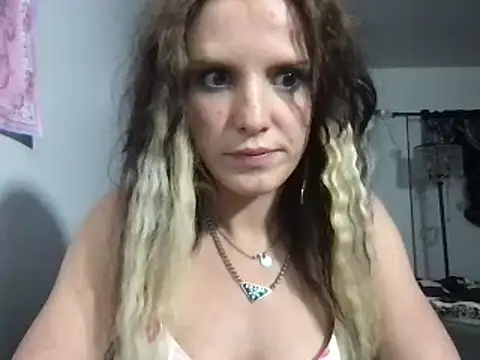 kittycatkendra online show from 22, 2, 2025