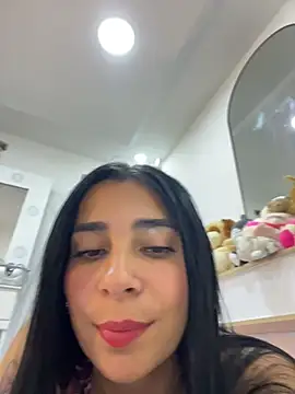 Snapshot of Meganmilk1 chatting on 4, 7, 2026 Meganmilk1 online show from 4, 7, 2026