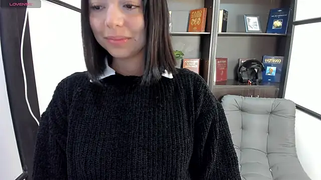 NicolRoss  online show from 19, 9, 2025